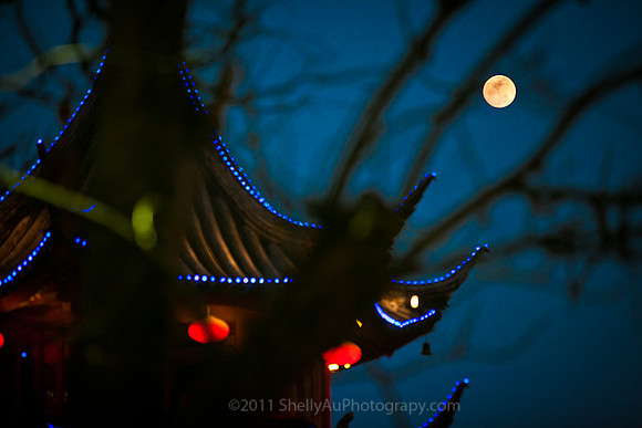 Full Moon Pagoda